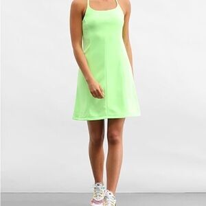 Nike Icon Clash mini dress in neon green LARGE